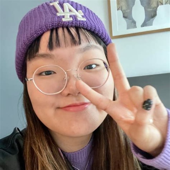 Park Yeji: Understanding a Public Figure's Influence
