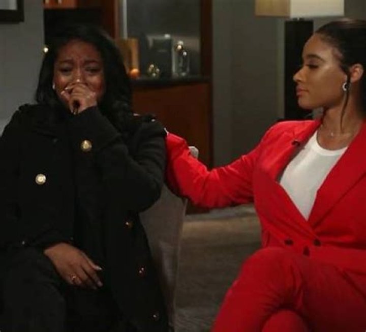 R. Kelly Girlfriend Arrested After FIGHT With Azriel Clary