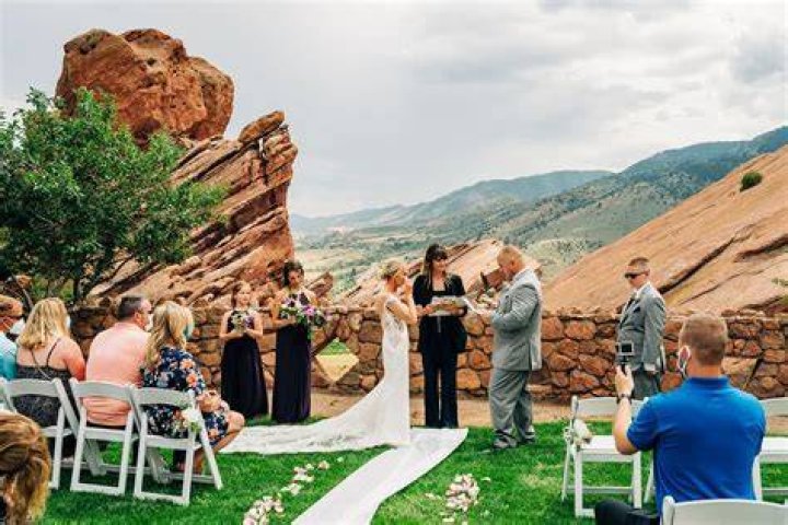 Red Rocks Weddings In Colorado Springs, CO