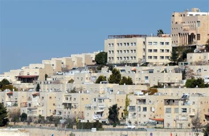 Religious Zeal Drives Housing Crisis in Ramat Shlomo