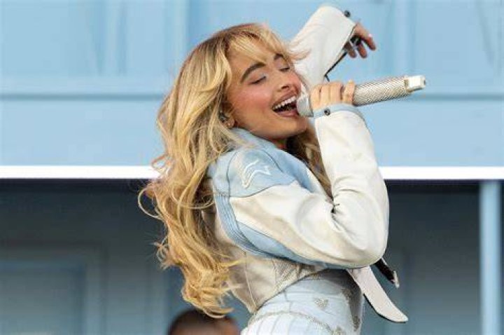 Sabrina Carpenter's Bra Size And The Science Of A Perfect Fit