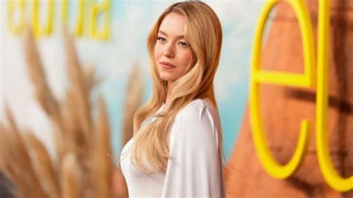 Sydney Sweeney's Nude Scenes: Exploring Her Choices and Body Confidence