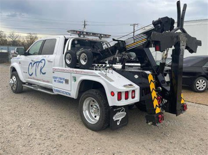 Tejon Pass Emergency Tow Truck Service: Roadside Assistance 24/7