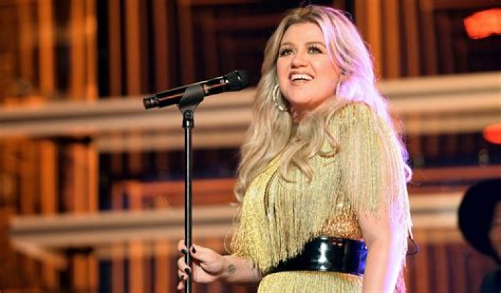 The Truth About Kelly Clarkson's Height: Uncover Hidden Insights