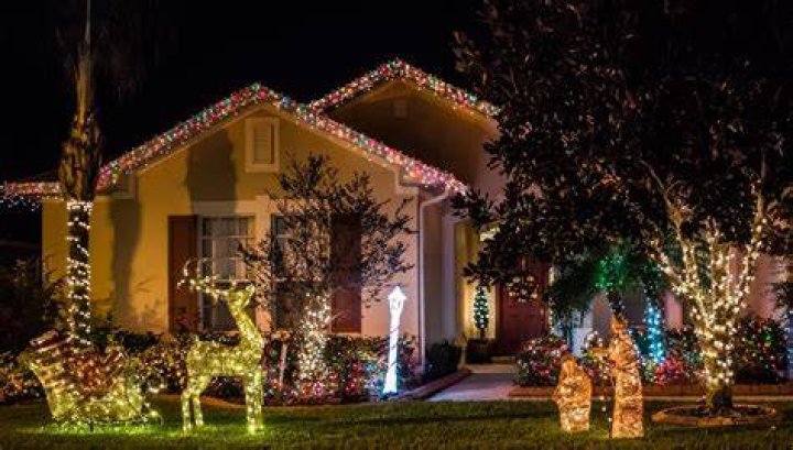 Tucson, Arizona Christmas Light Setup