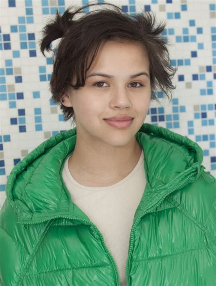 Uncover The Intriguing Details Behind Havan Flores' Height
