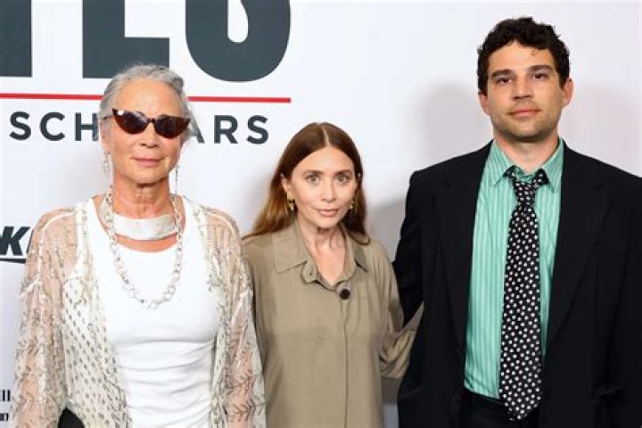 Uncovering Louis Eisner's Journey: Art, Acting, And Beyond