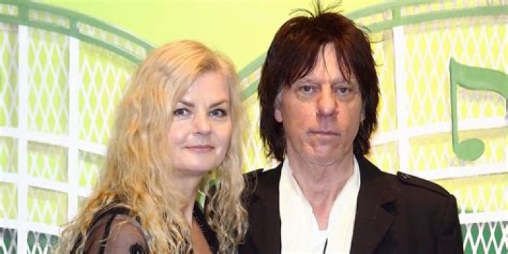 Uncovering The Identity Of Jeff Beck's Mysterious Wife