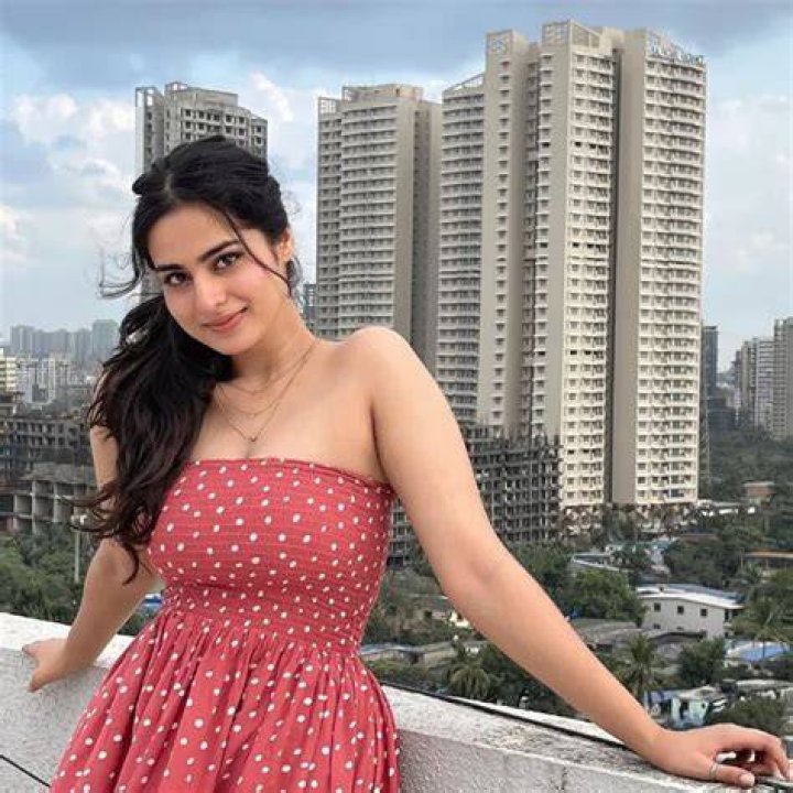 Unlocking Ayesha Khan's Age: Discoveries And Insights Revealed