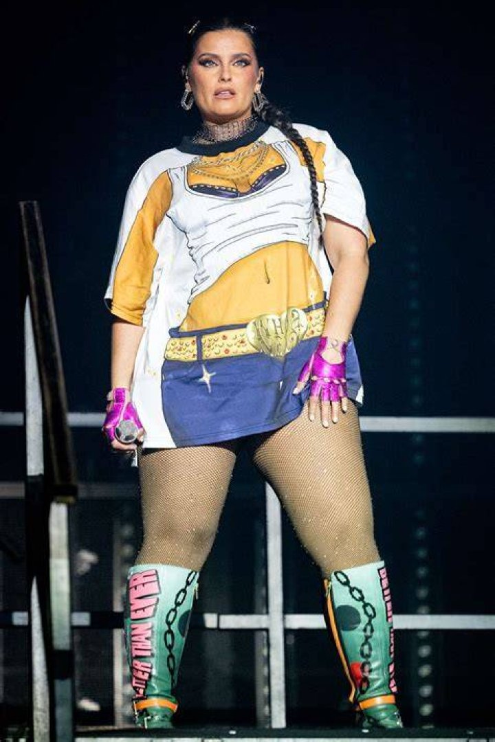 Unraveling The Mystery: Did Nelly Furtado Gain Weight?