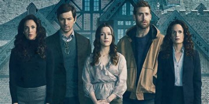 Unraveling The Origins Of Victoria Smith From Netflix's "The Haunting Of Hill House"