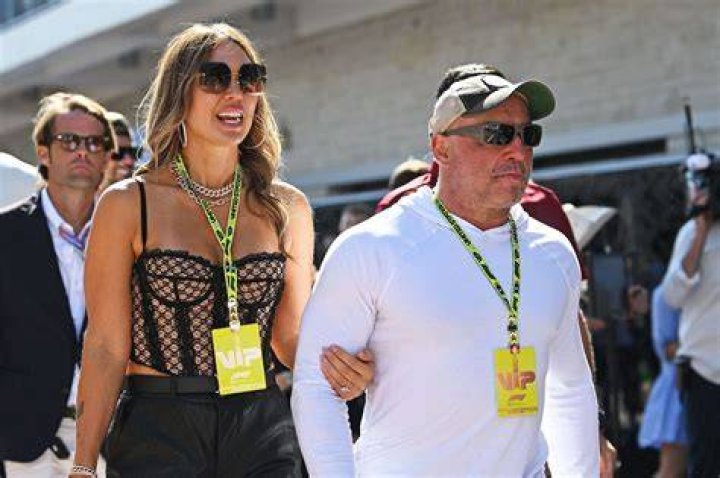 Unveiling Joe Rogan's Impressive Net Worth