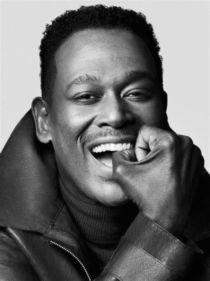 Unveiling Luther Vandross's Enigmatic Stature: Height Revealed