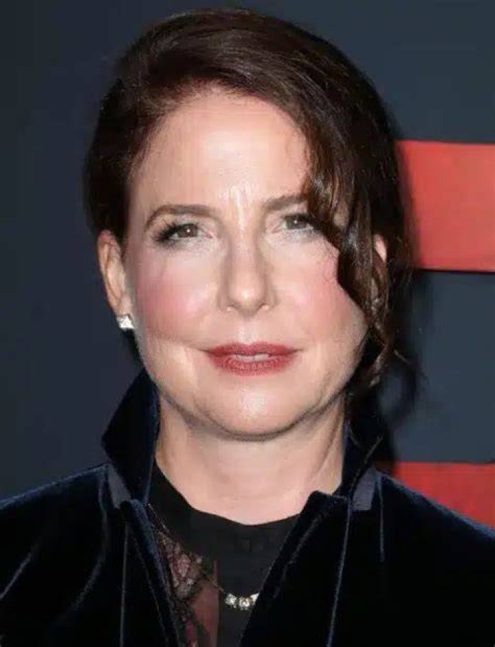 Unveiling Robin Weigert's Private Life: Is She Married?