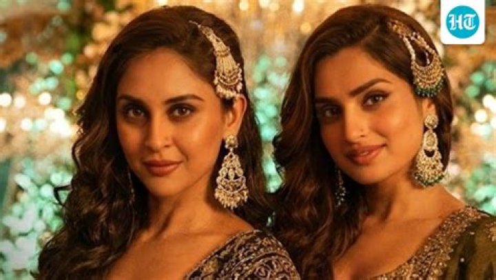 Unveiling The Allure: Ayesha Khan's Playback Videos