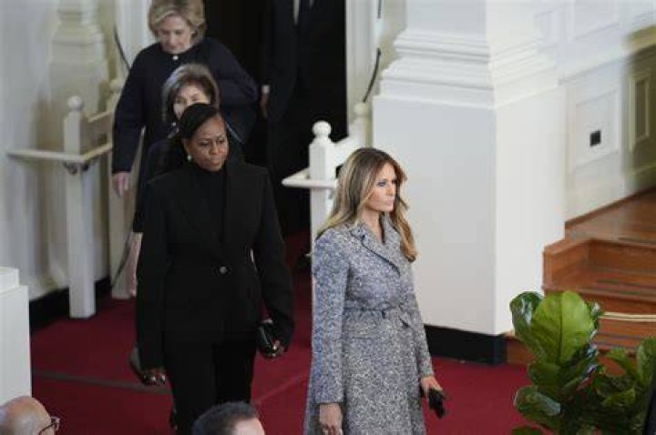 Unveiling The Elusive Height Of Melania Trump