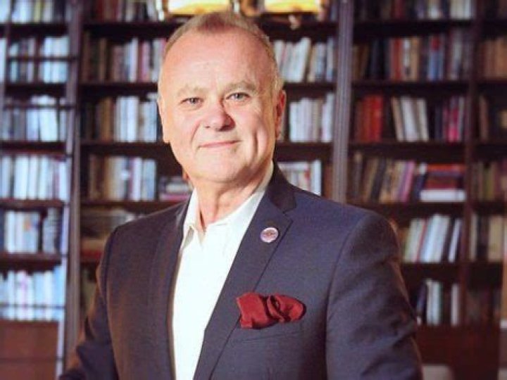 Unveiling The Legacy Of Legendary Casting Director Ron Leach: Discoveries And Tributes