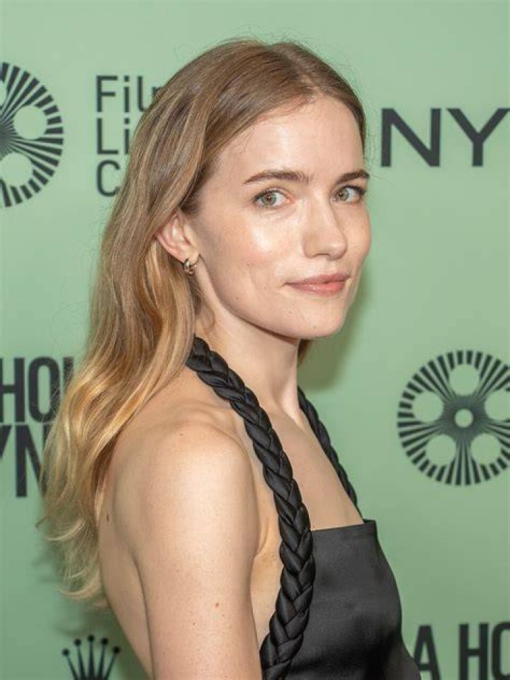 Unveiling The Secrets Of Willa Fitzgerald's Love: A Journey Of Discovery