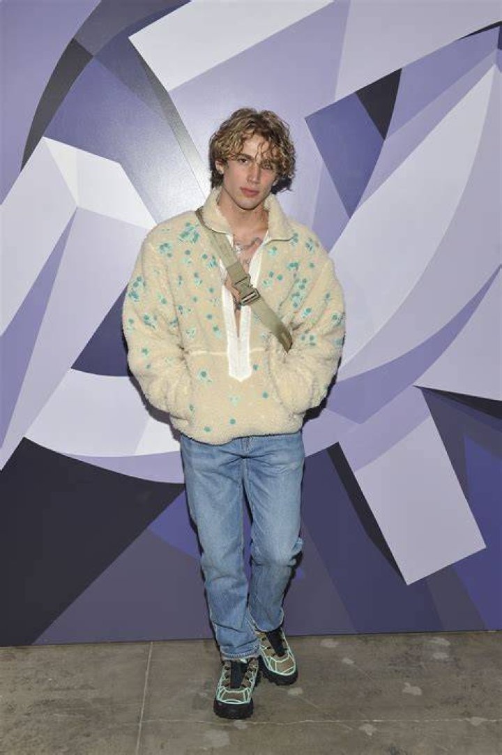 Unveiling Vinnie Hacker's Height: A Comprehensive Guide
