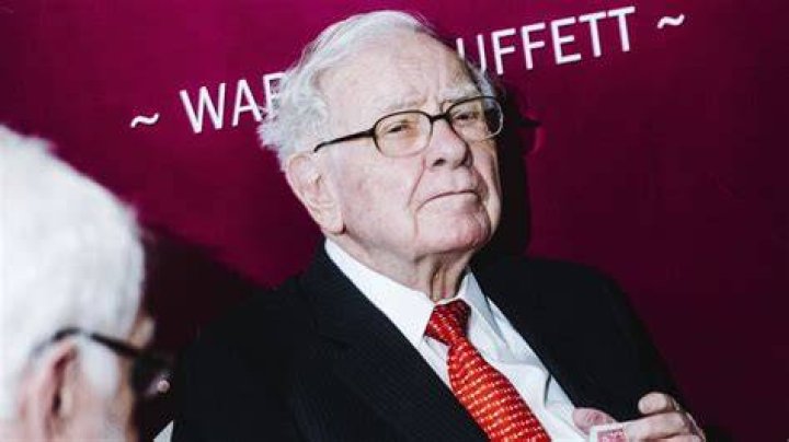 what warren buffett said about trump