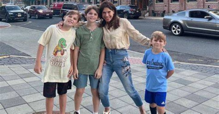 Who Is Theresa Nist's Son And