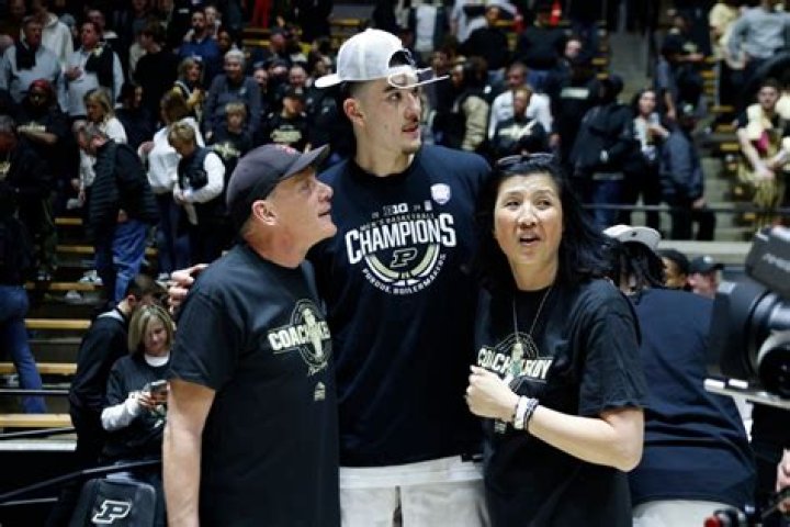 Zach Edey's Parents And The Roots Of Success